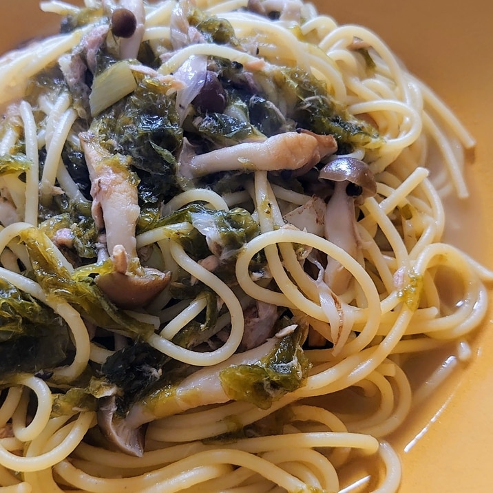 アオサ海苔とシメジ、ツナのパスタ